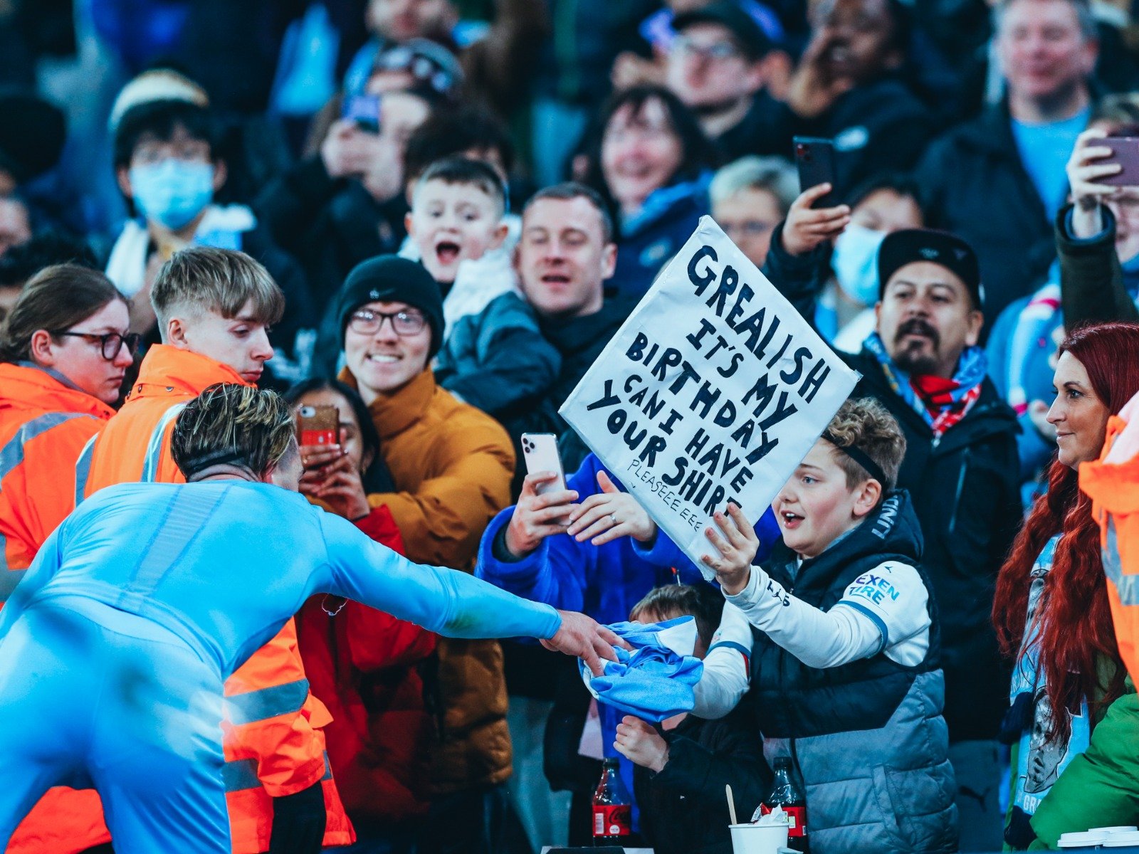 在空位中轻 在空位中轻