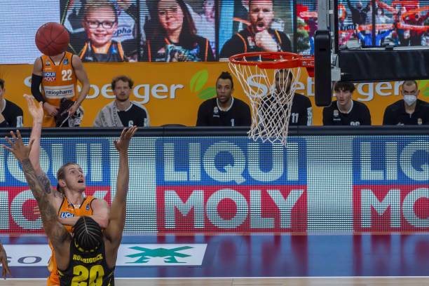 每支重建中 每支重建中